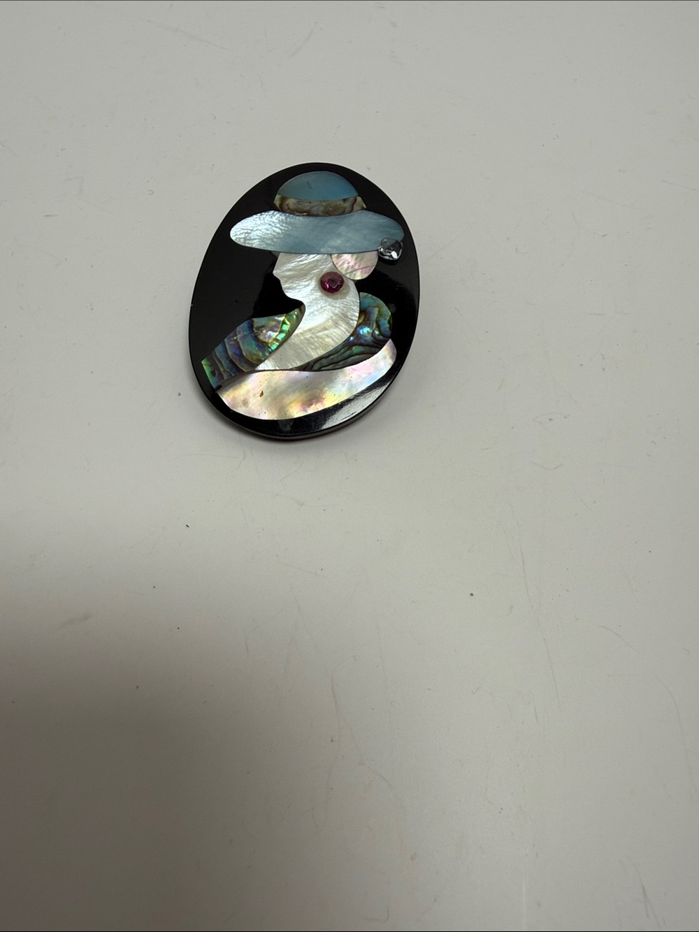 Vin Ladies Silhouette Shell Inlay Brooch - Iridescent Mother of Pearl on Black
